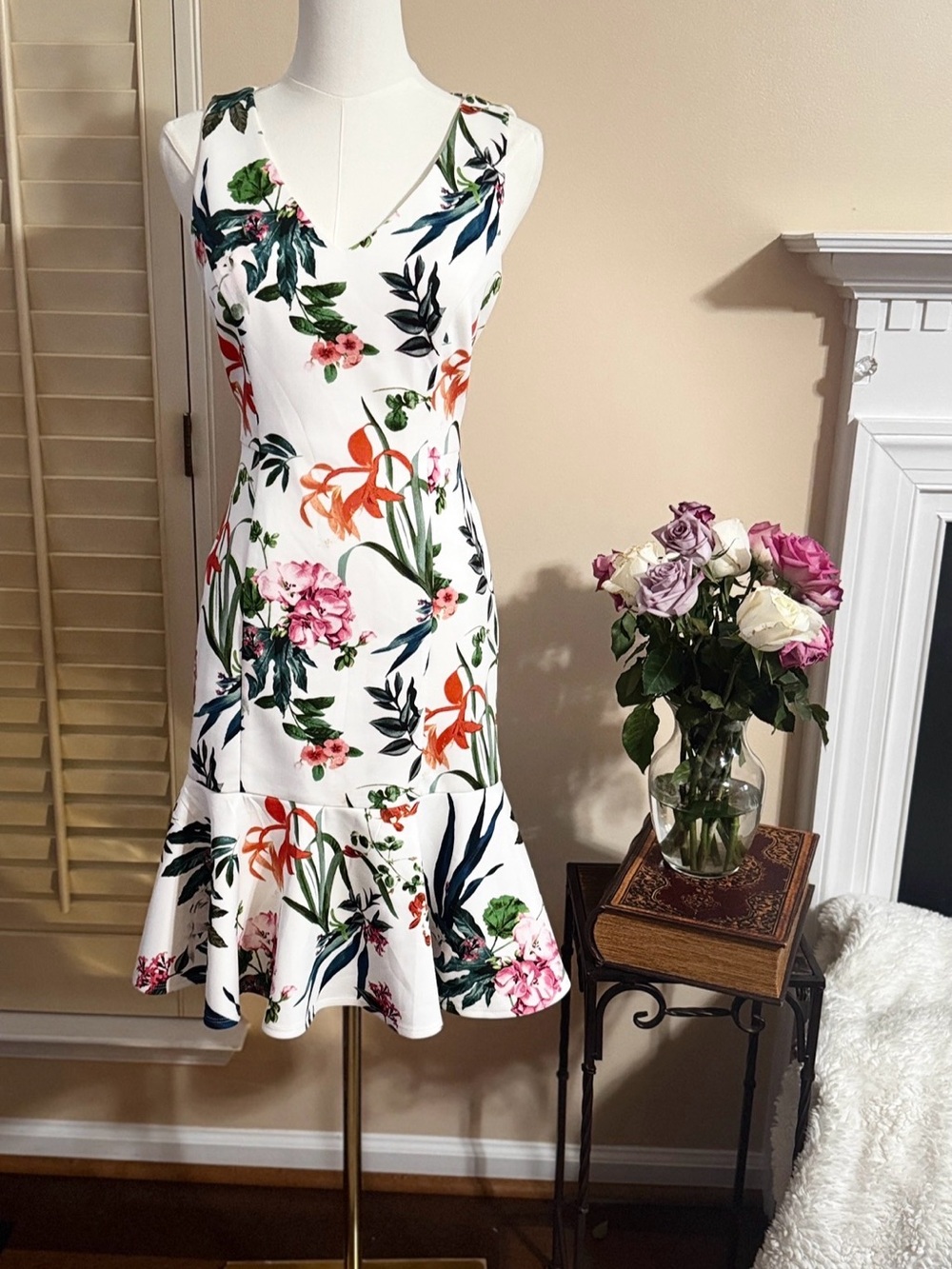 Taylor White Floral V-Neck Fit-and-Flare Dress